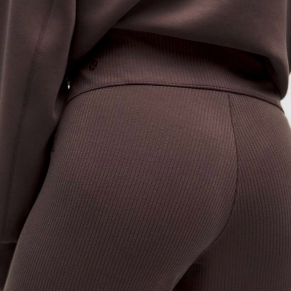 Lululemon Ribbed Softstreme Flared Pant *Regular- Espresso/ Size 8 - Picture 4 of 11